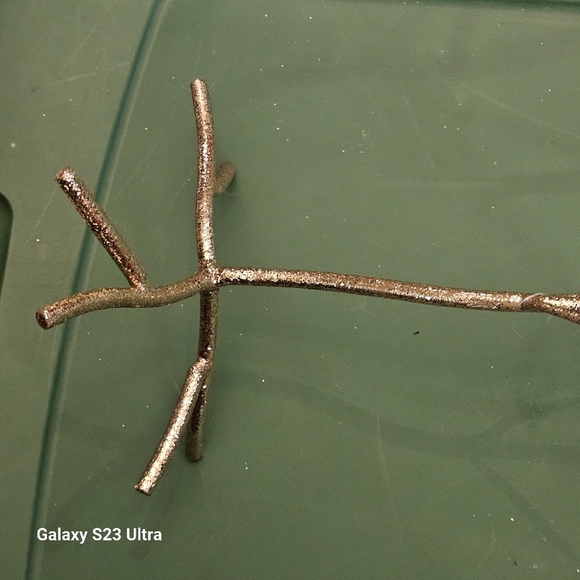 Metal Christmas Tree Photo Holder - Picture 5 of 9